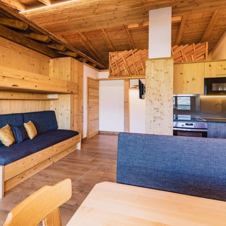 Panorama Hotel Guggenbichl - inkl Sommerkarte, einmaliger Eintritt ins Tauern Spa & bester Ausblick über Kaprun - Apartment mit Terrasse mit kostenlosem Eintritt ins Tauern Spa - 8