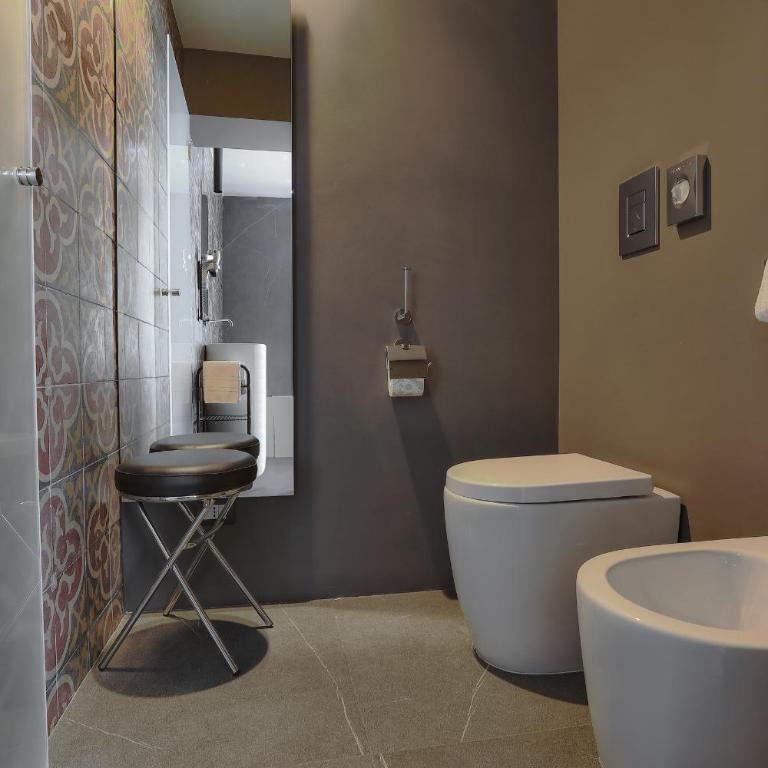 Palco Noir! Suites & Rooms - Deluxe Double Room with Bath - 2