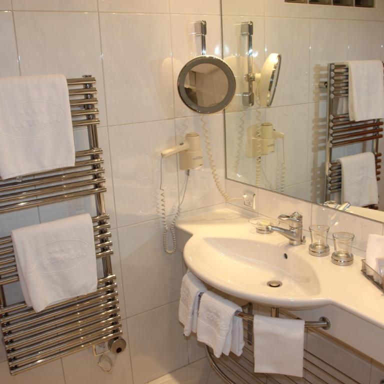 Hotel Metropol & Spa Zermatt - Standard Doppel- oder Zweibettzimmer - 2