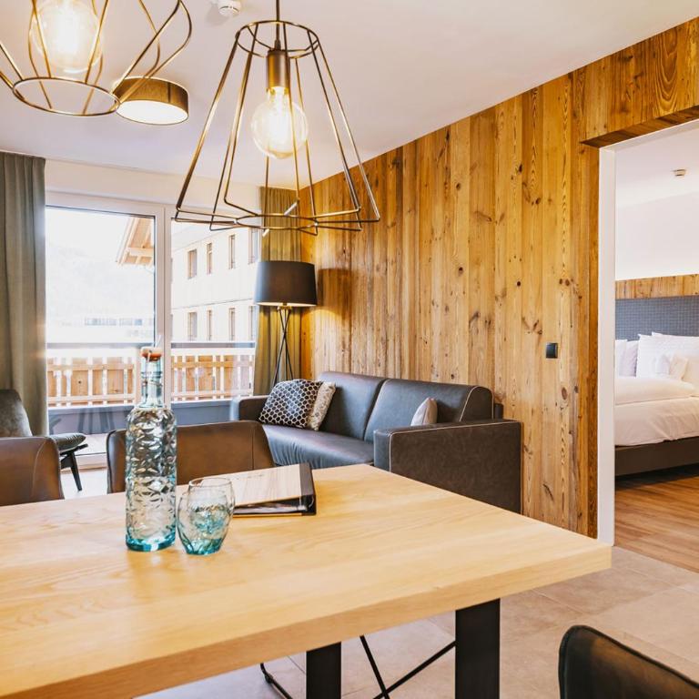 Elements Resort Zell am See - Suite mit 2 Schlafzimmern und Sauna - 1