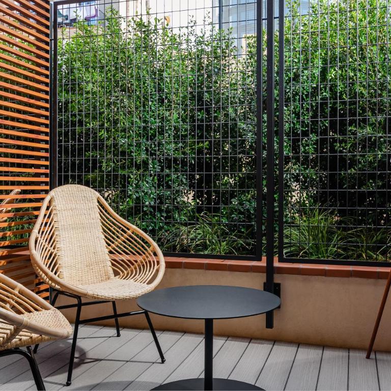 Hotel Raval House - Superior Double or Twin Room with Terrace - 4