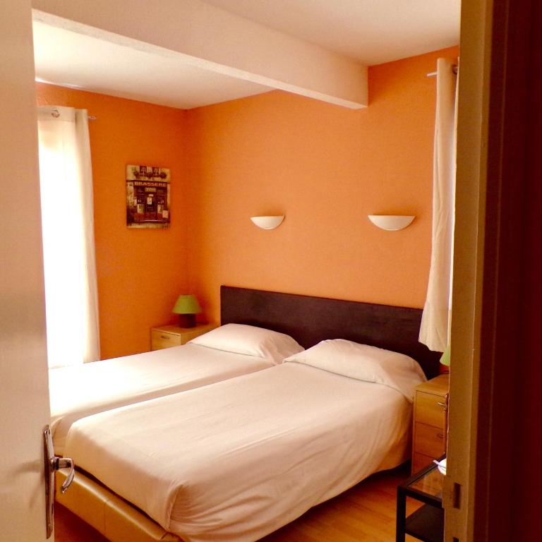 Hotel Roc de St Miquel & Apartment - Habitación Triple Confort con ducha - 14