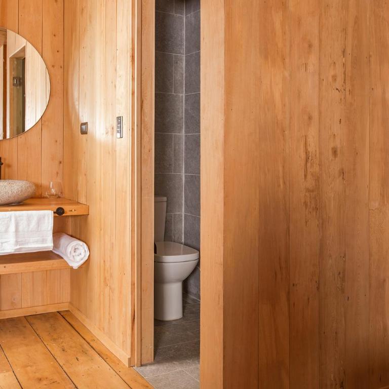 Lodge Tagua Tagua, Puelo Patagonia - Habitación Doble Deluxe con vistas al lago - 1 o 2 camas - 3