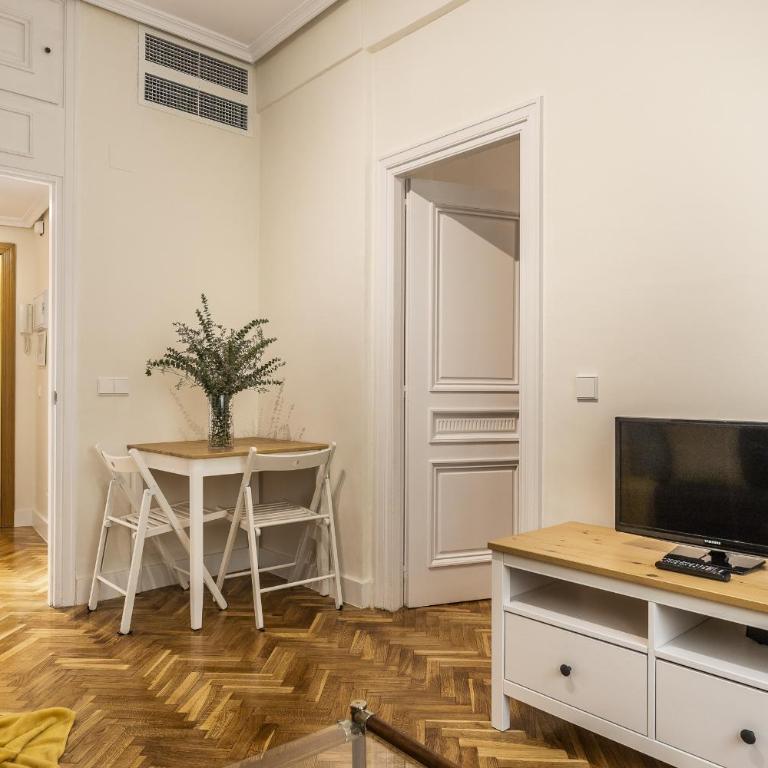 Waou Plaza de España I - Alquiler Corta Duración - One-Bedroom Apartment - 6