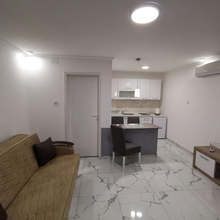 Studio Aleks 2 - Apartman sa 1 Spavaćom Sobom - 4