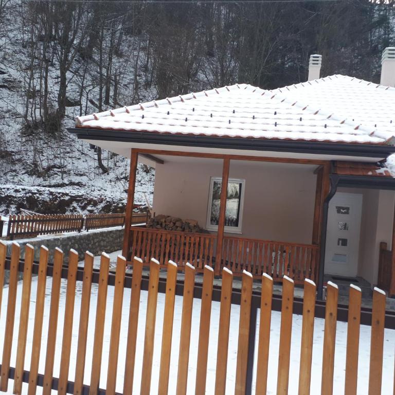 Lumer - Kuća sa 2 Spavaće Sobe - 2