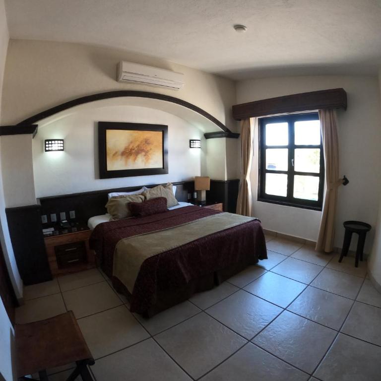 The Latit Hotel Querétaro - Superior King Room - 1