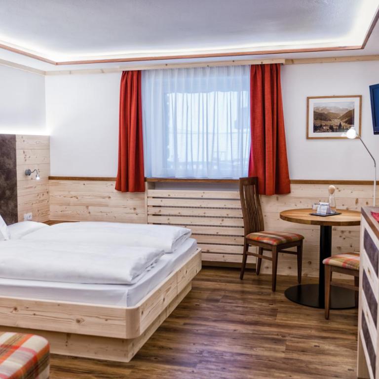Garni-Hotel Aghel Suites & Apartments - Camera Matrimoniale Standard - 1