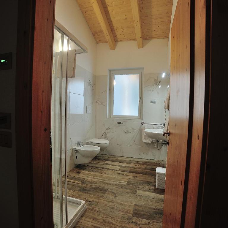 Happy Days sul lago - Habitación con cama extragrande y vistas al lago - 4