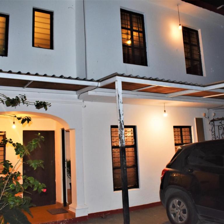 La casita, ubicada en el centro - Four-Bedroom House - 46