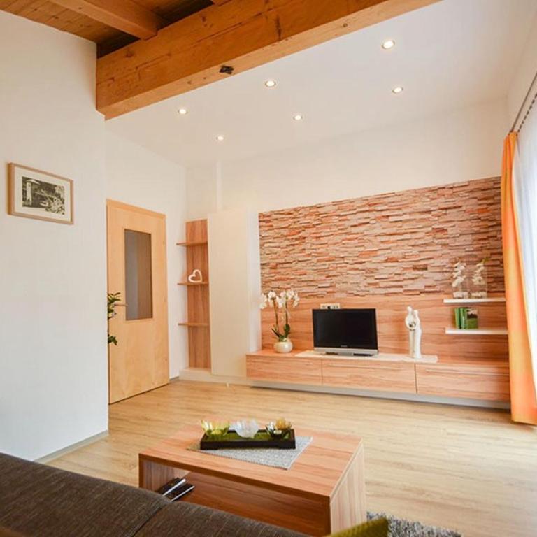 Apart Anna - Apartment mit 2 Schlafzimmern - 1