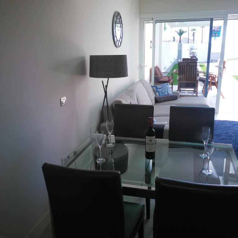 Cozy Luxury - Three-Bedroom House - 57