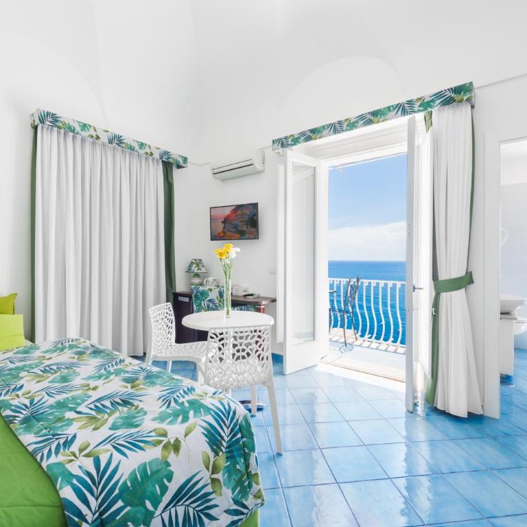 Casa Nilde - Camera Matrimoniale Superior con Balcone e Vista Mare - 2