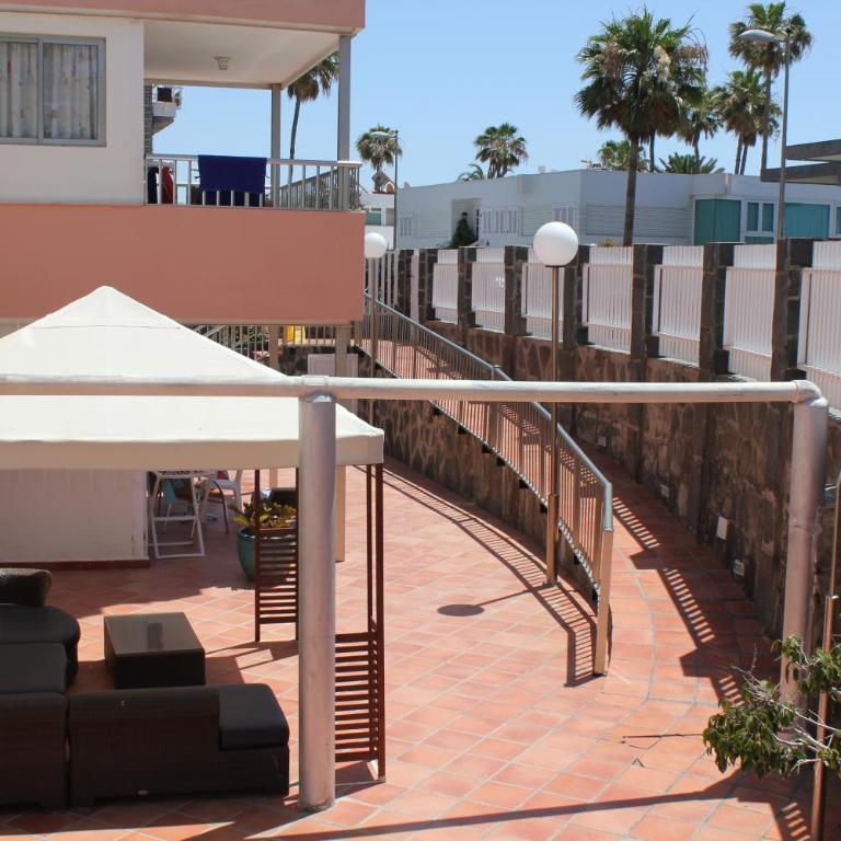 Apartamentos Oasis Sol - Ground Floor Apartment with Terrace - 4