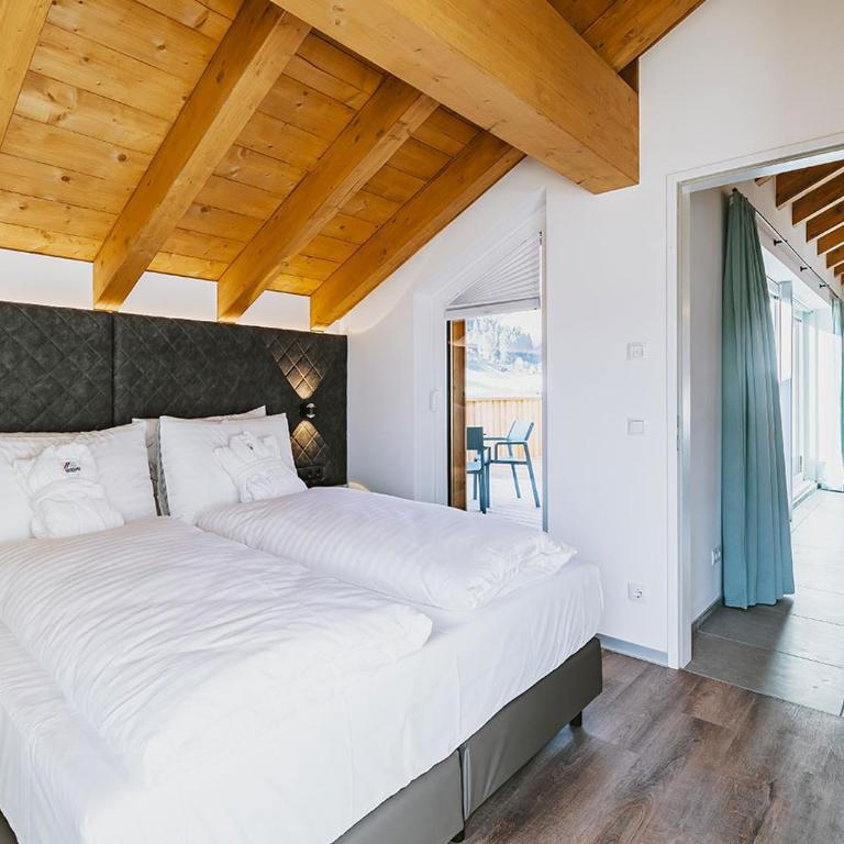 Elements Resort Zell am See - Penthouse mit 4 Schlafzimmern und einer Sauna - 3