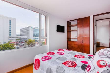 Apartamento Amoblado Ciudad Salitre Bogotá - Apartamento de 3 dormitorios - 3