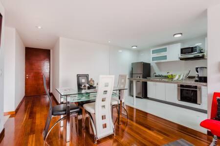 Apartamento Amoblado Ciudad Salitre Bogotá - Apartamento de 3 dormitorios - 2