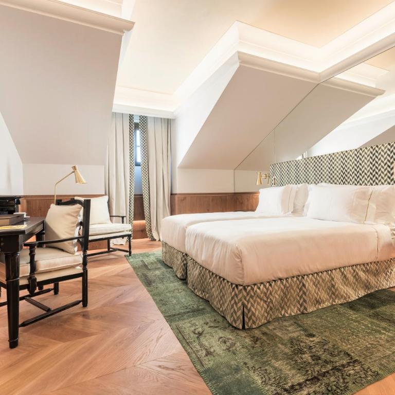 Palacio Solecio, a Small Luxury Hotel of the World - Family Room Palace - 2