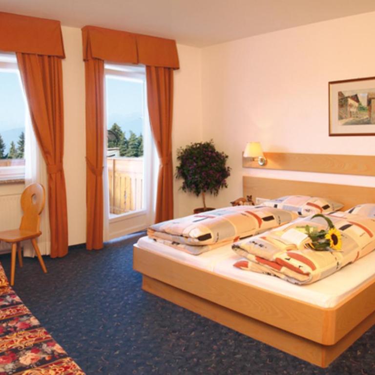 Gasthof St. Ulrich - Double Room with Balcony - 2