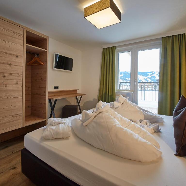 Hotel Hubertushof - Suite mit 2 Schlafzimmern - 4