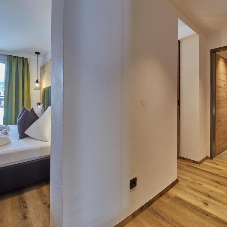 Hotel Hubertushof - Suite mit 2 Schlafzimmern - 2