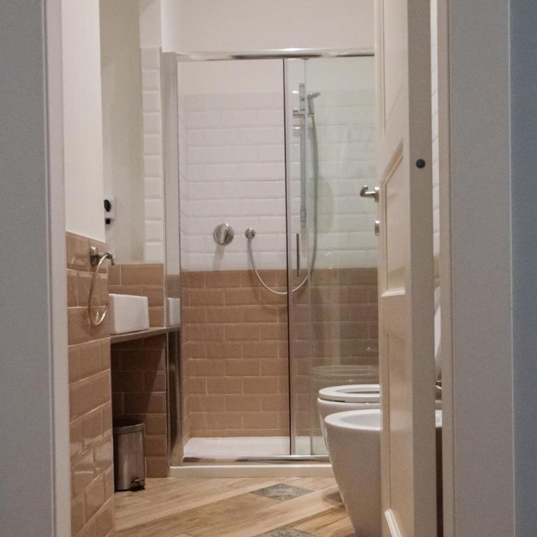 Real Giardinetto a Toledo - Camera Matrimoniale con Bagno Privato - 8