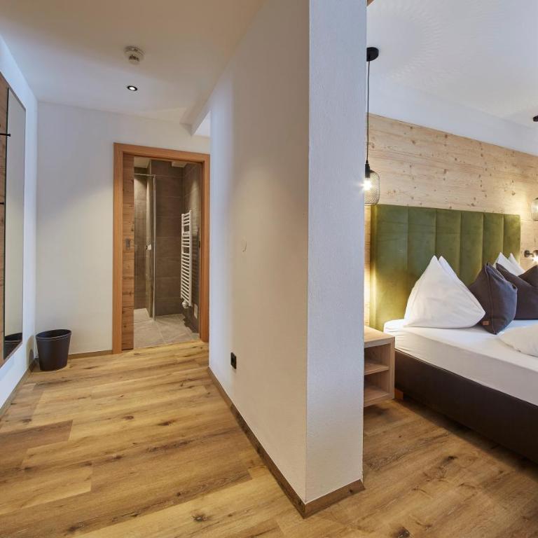 Hotel Hubertushof - Suite mit 2 Schlafzimmern - 1