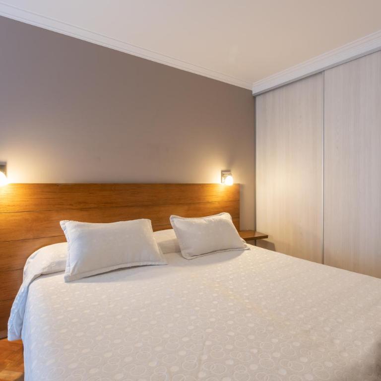 AT Suites - Apartment with Balcony - 22