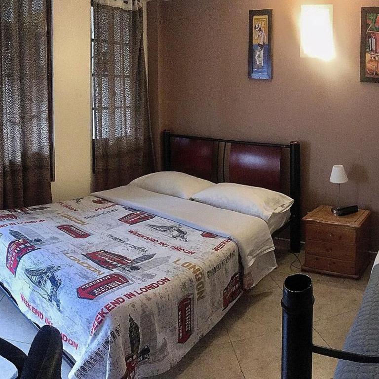 Hostal La Candelaria - Habitación Doble - 2 camas - 2