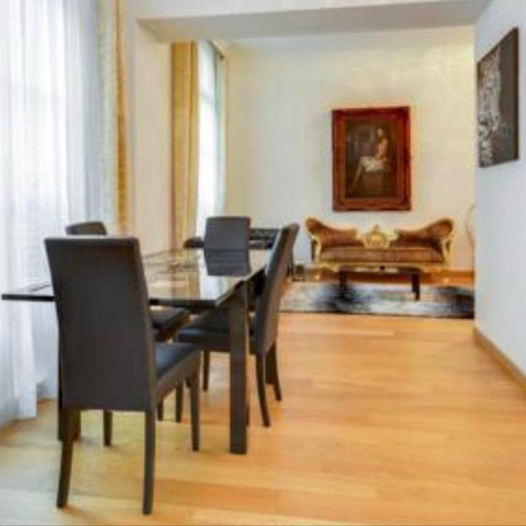 21a Maréchal FOCH Avenue Paris CHAMPS-ELYSÉES - Two-Bedroom Apartment - 10