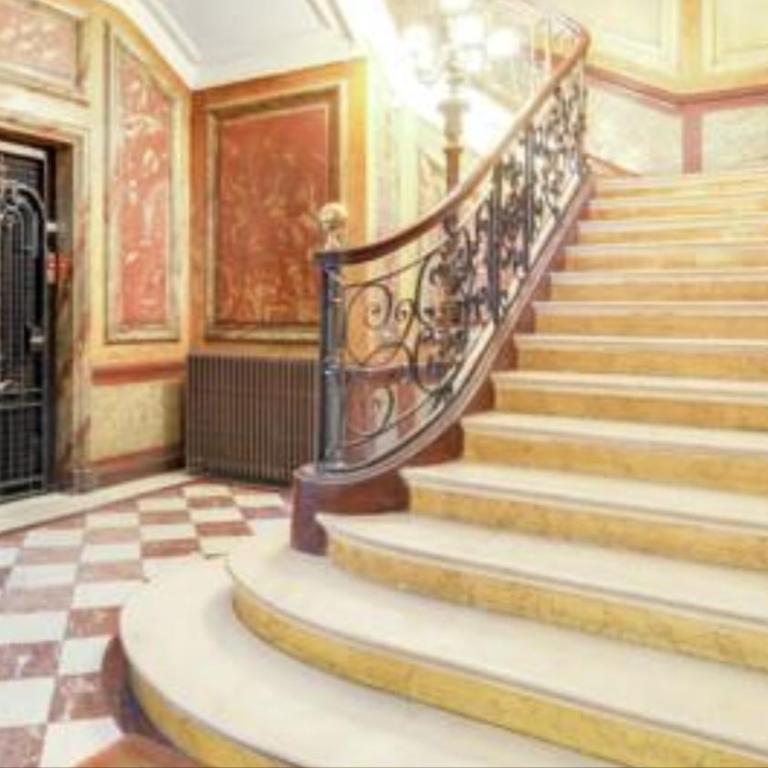 21a Maréchal FOCH Avenue Paris CHAMPS-ELYSÉES - Two-Bedroom Apartment - 35