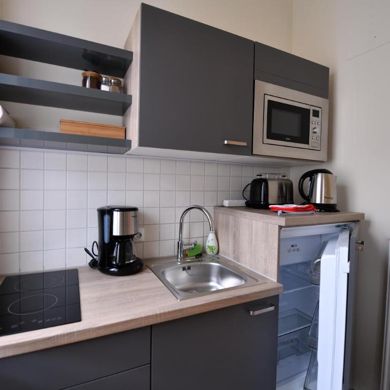 Apartment Nürnberg Like Home - Appartamento con Balcone - 12