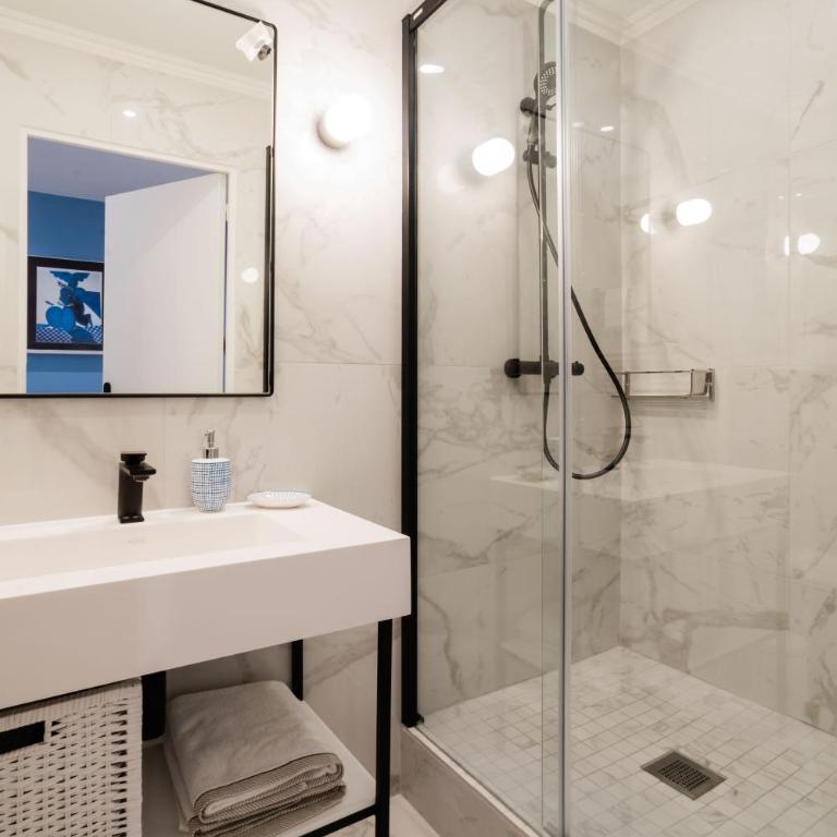 SUITE APOLLINAIRE : au cœur de la Rive Gauche, neuf, design, 2/4 personnes - Appartement 1 Chambre - 10