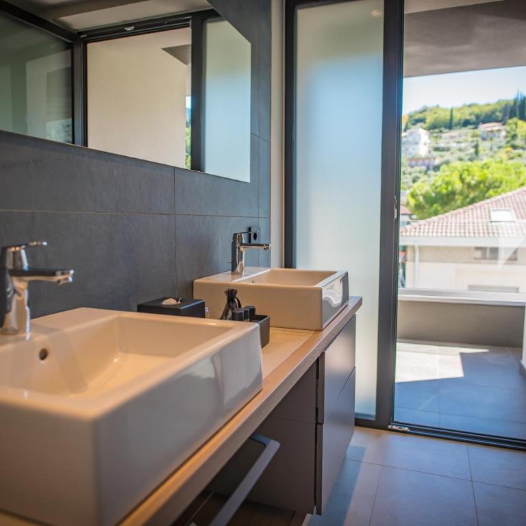 Hotel Villa Enrica - Junior Suite con Balcone e Vista Lago - 2