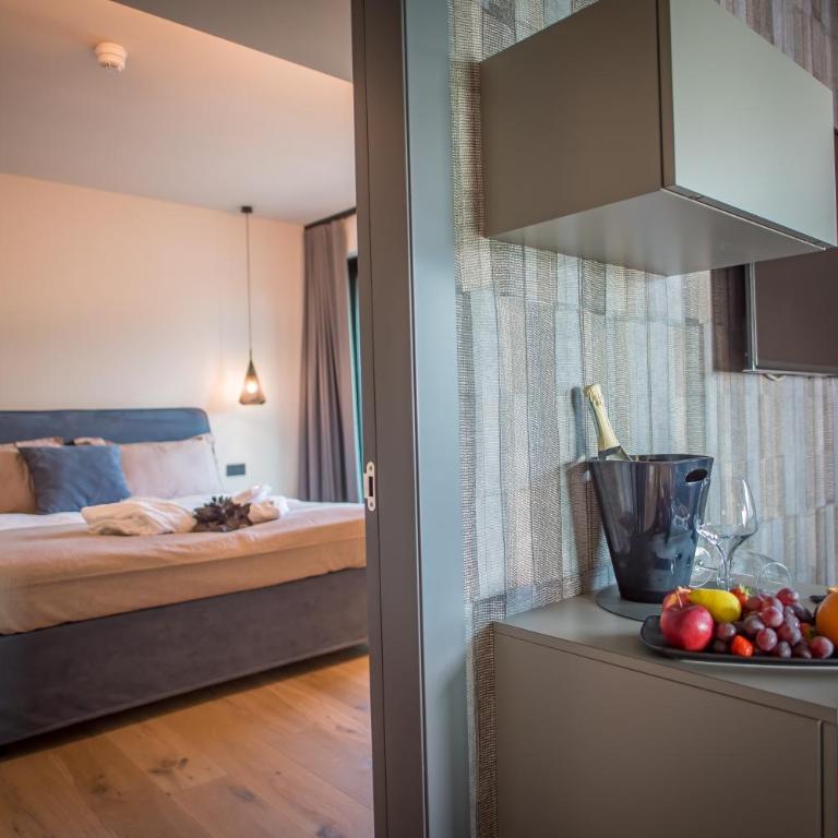 Hotel Villa Enrica - Suite con Bagno di Vapore, Vasca Idromassaggio e Vista Lago - 6