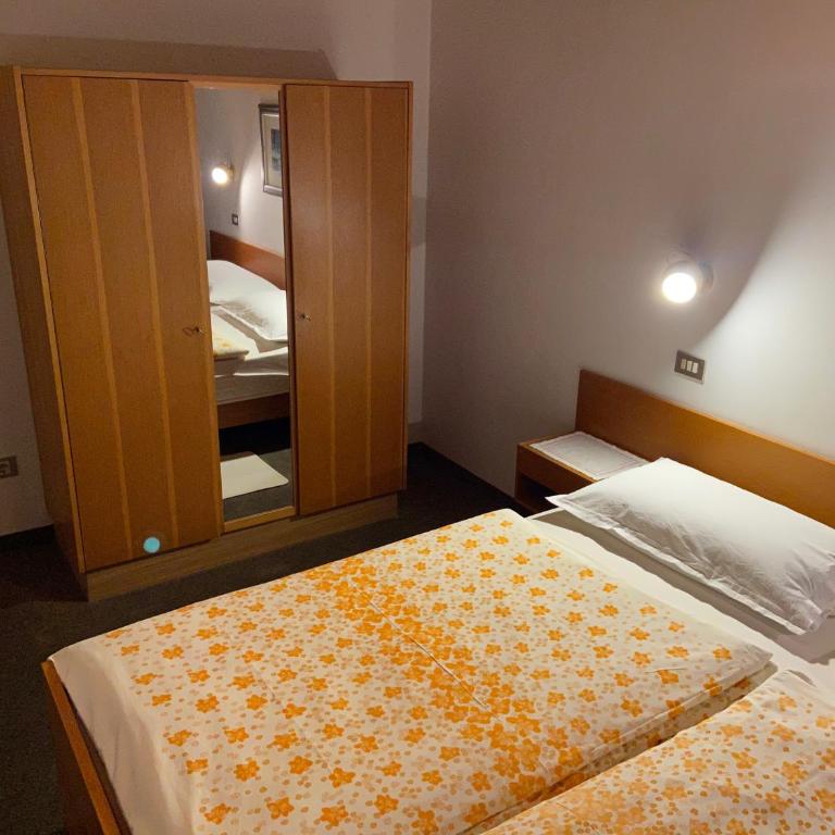 Gasthof Albergo Ressmair - Camera Matrimoniale con Bagno Privato - 7