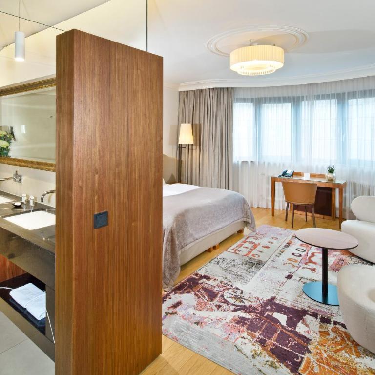 Hotel Maximilian - Stadthaus Penz - Familienzimmer mit Klimaanlage - 4