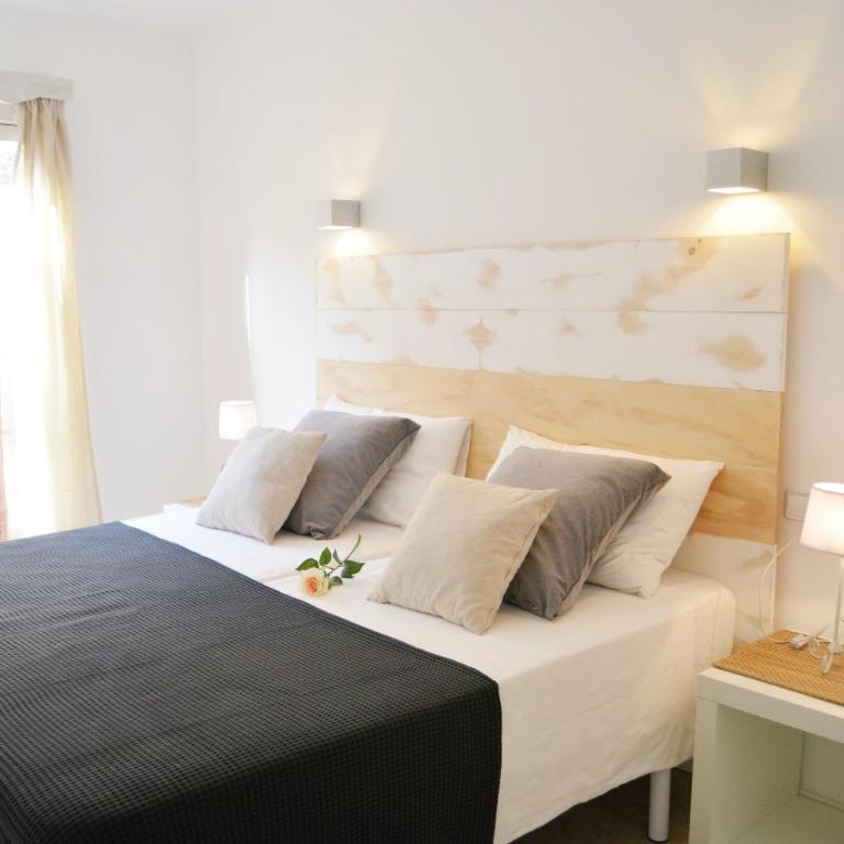 Sea House Can Picafort - Three-Bedroom House - 11