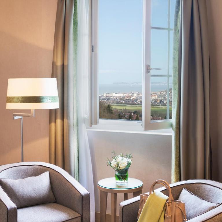 Hôtel Barrière L'Hôtel du Golf - Chambre Supérieure - Vue sur Mer - 4