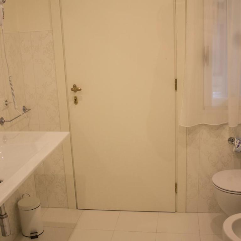 Cavour44 - Palazzo Canossa - Camera Matrimoniale Deluxe - 8