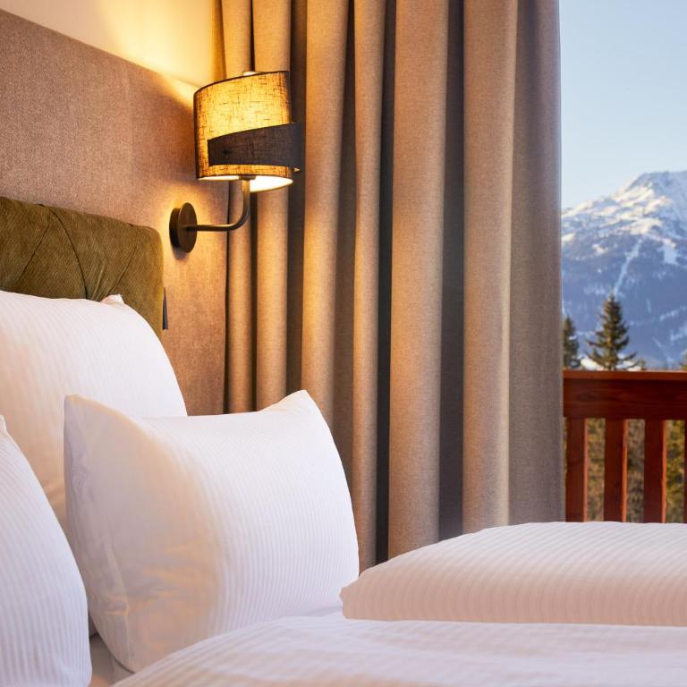 Zugspitz Resort - Deluxe Doppelzimmer mit Balkon - 2