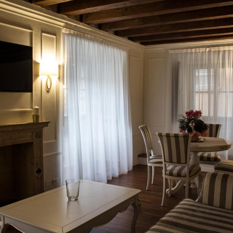 Cavour44 - Palazzo Canossa - Camera King - 19