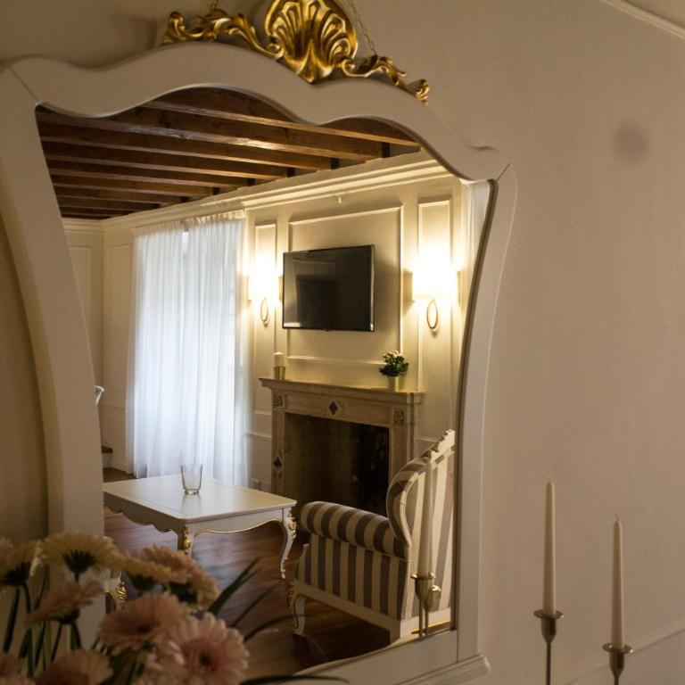 Cavour44 - Palazzo Canossa - Camera King - 15