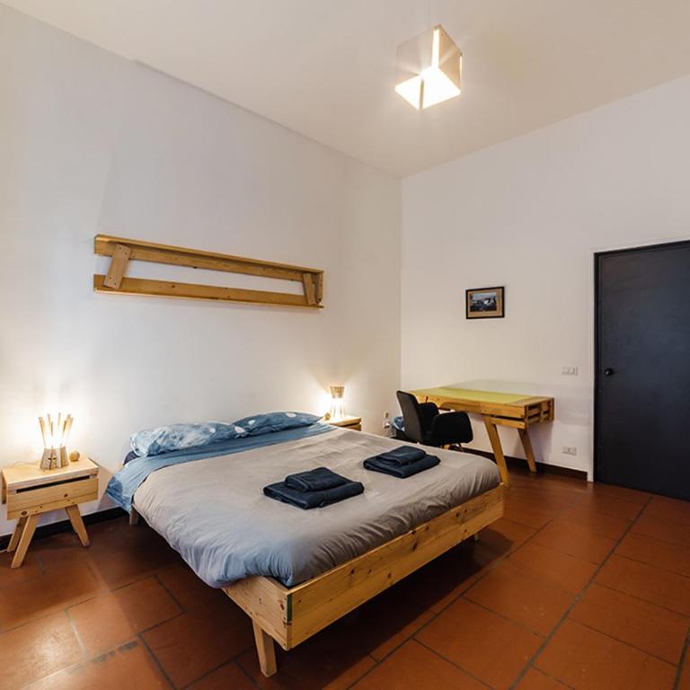 Palazzo Verrone - Camera Matrimoniale Standard con Bagno in Comune - 7