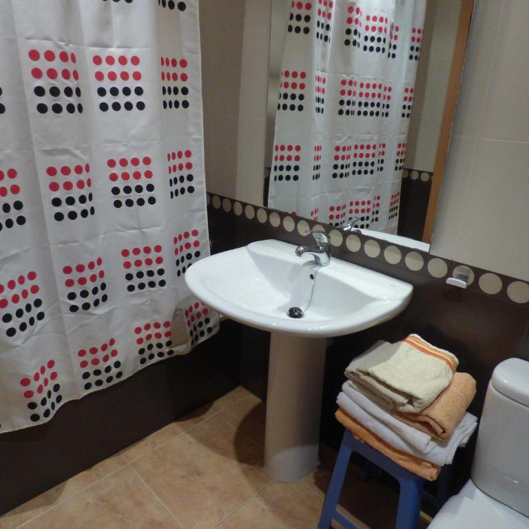 Encarni - Three-Bedroom Townhouse - 22