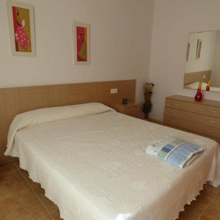 Encarni - Three-Bedroom Townhouse - 16