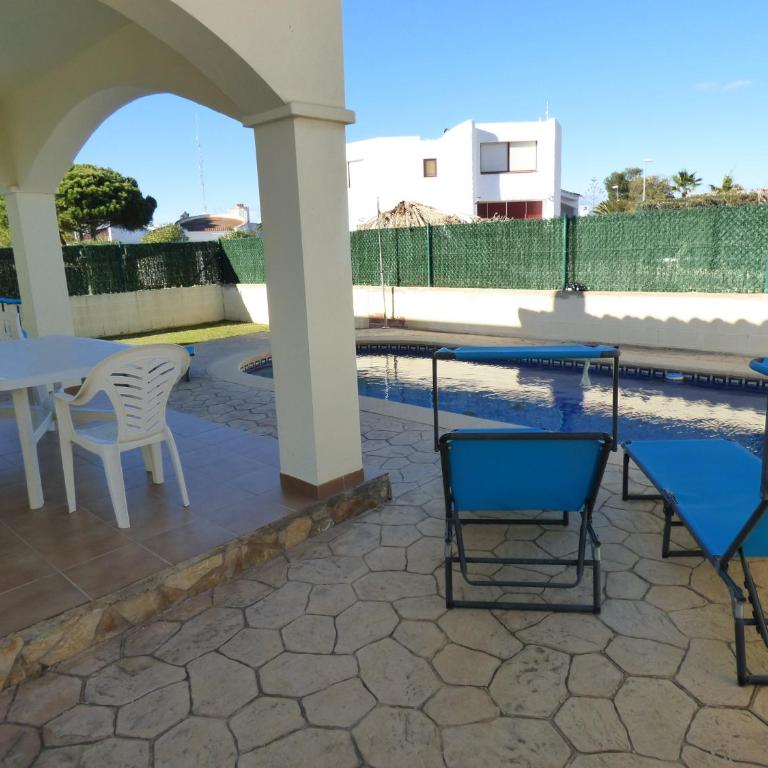 Encarni - Three-Bedroom Townhouse - 7