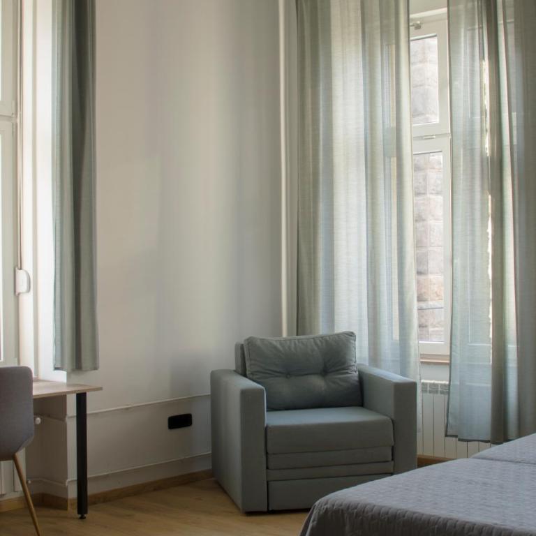 K43 Rooms - Trokrevetna Soba sa Zajedničkim Kupatilom - 7