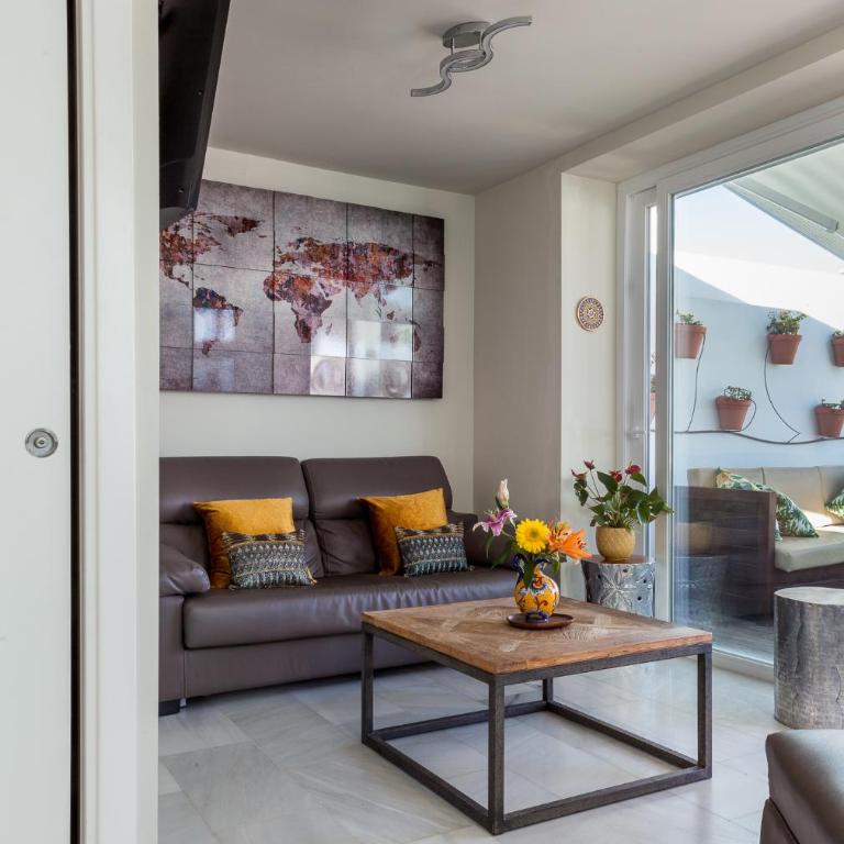 ***** ATTIC WITH IMPRESSIVE VIEWS AND JACUZZI - Apartamento de 2 dormitorios - 23