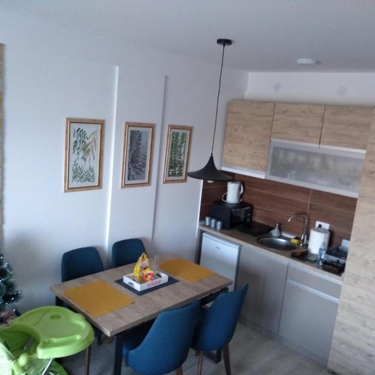 Pčelica L15 Milmari - Studio with Mountain View - 5